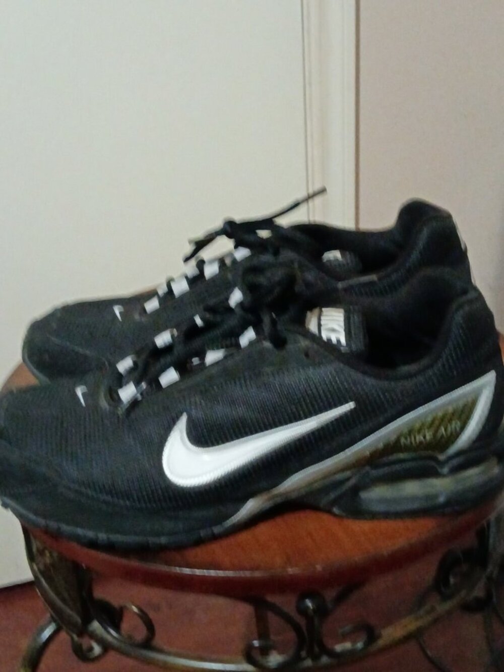 Nike Air Max Torch 3 319116-011 Mens Sz 12 Running Shoes Black White Sneakers - Picture 9 of 14